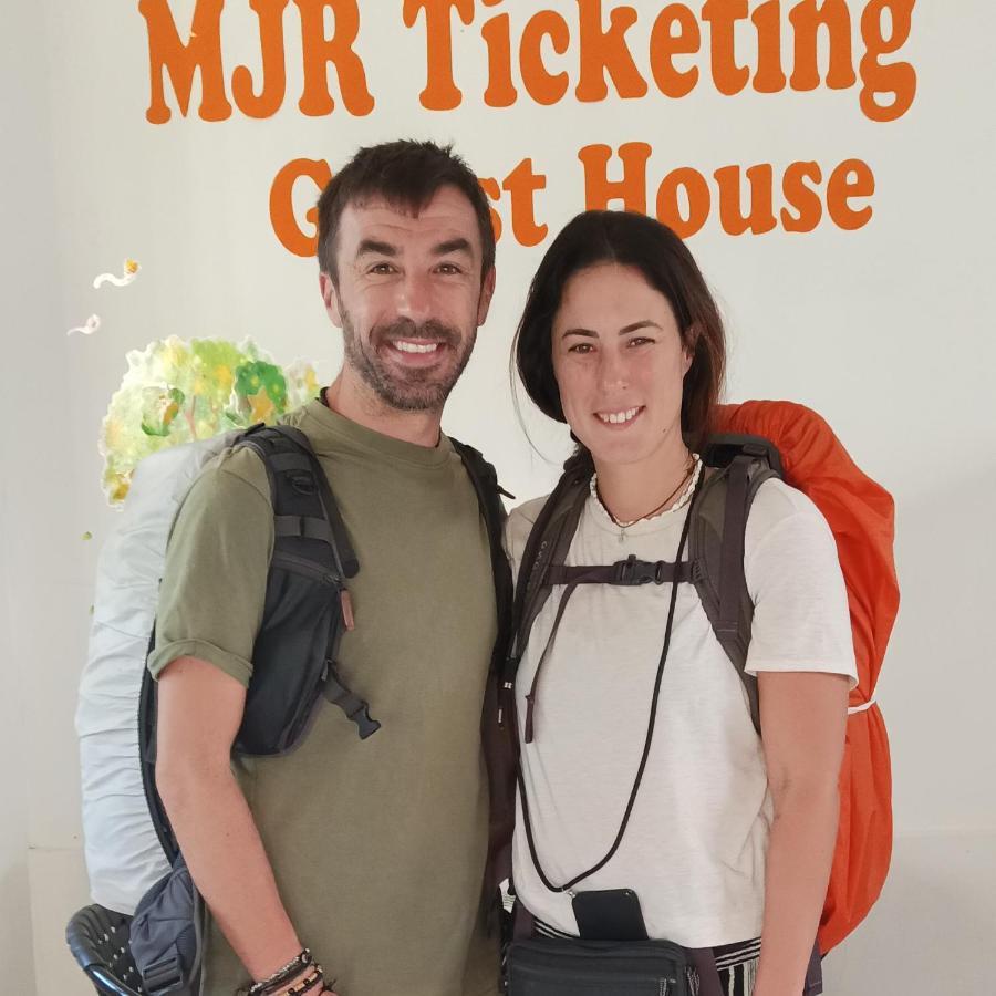 Mjr Ticketing Guest House Ruteng Eksteriør billede