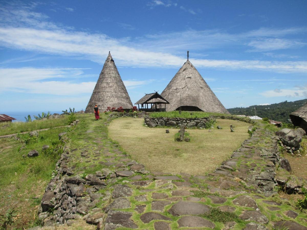 Mjr Ticketing Guest House Ruteng Eksteriør billede